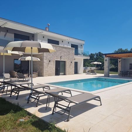 Luxury Villa Serena 2022 - With Heated Pool Cukrici Dış mekan fotoğraf