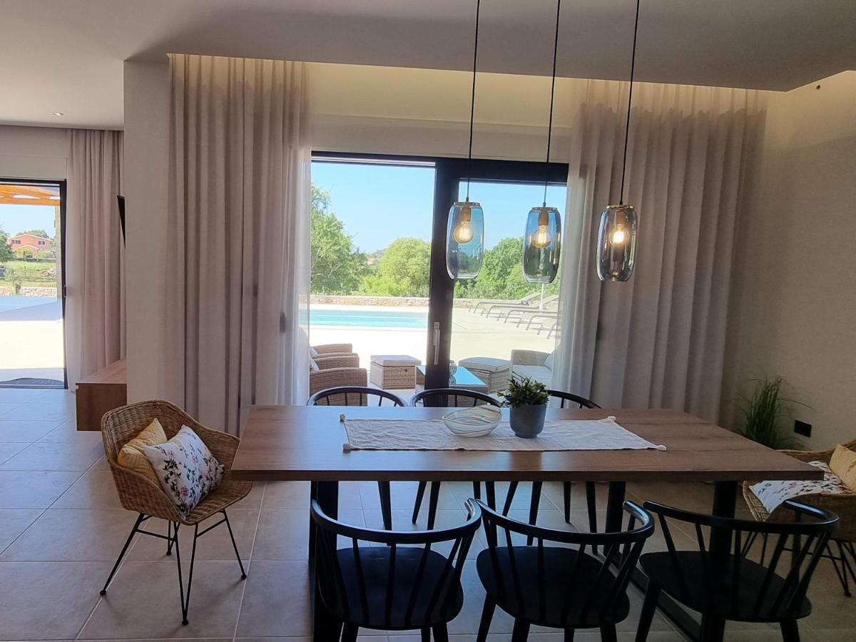 Luxury Villa Serena 2022 - With Heated Pool Cukrici Dış mekan fotoğraf