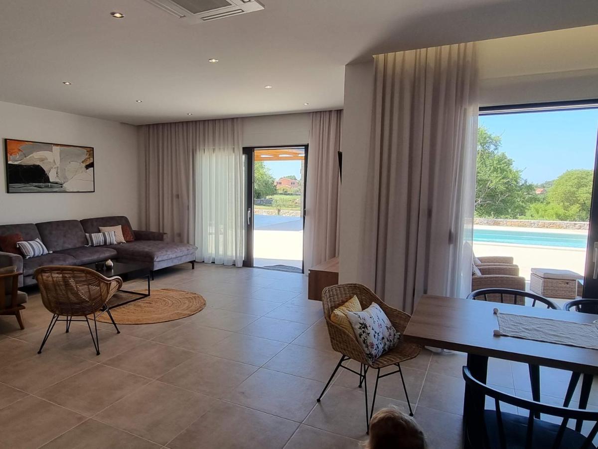 Luxury Villa Serena 2022 - With Heated Pool Cukrici Dış mekan fotoğraf