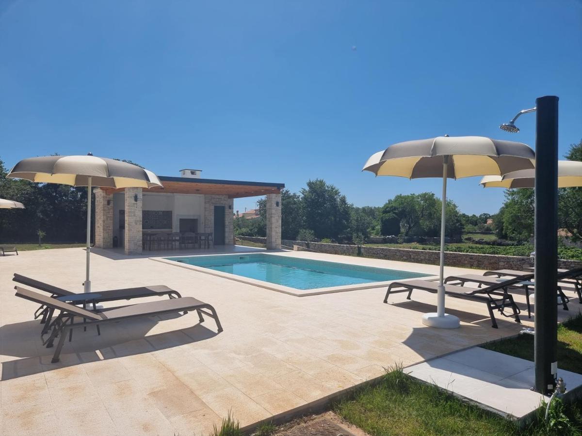 Luxury Villa Serena 2022 - With Heated Pool Cukrici Dış mekan fotoğraf